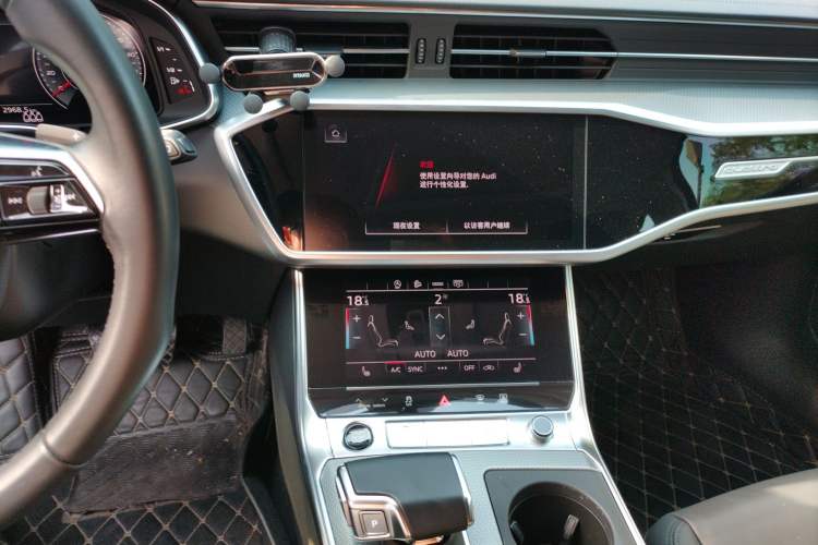 Used Audi A6 2022 allroad quattro Explorer 55 TFSI Prestige Off-Road Model Audio And AC Panel