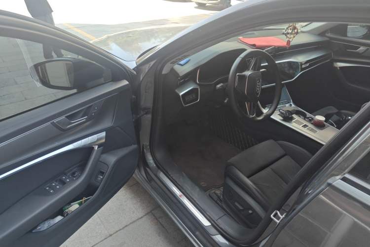 Used Audi A6 2022 Avant Futurist 45 TFSI Prestige Dynamic Edition Driver Seat