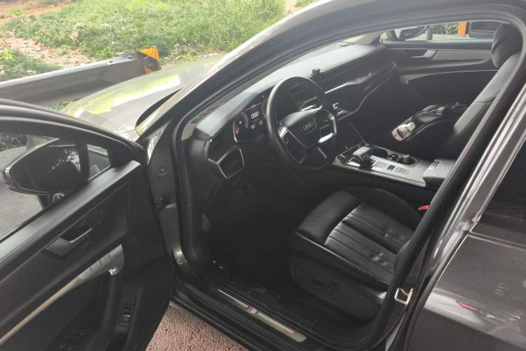 Used Audi A6 2022 Avant Futurist 40 TFSI Luxury Dynamic Model Driver Seat