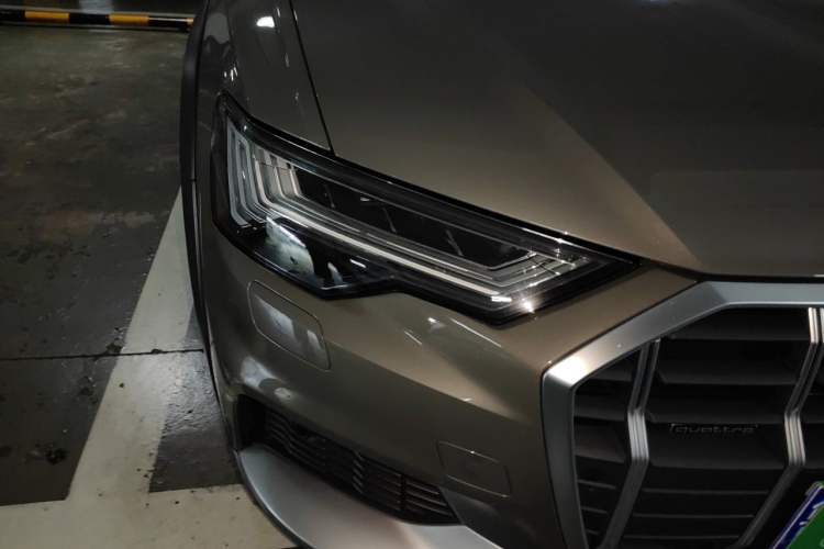 Used Audi A6 2022 allroad quattro 55 TFSI Snow Sports Edition Right Front Headlight