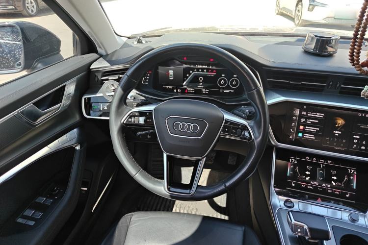 Used Audi A6 2022 allroad quattro Explorer 55 TFSI Prestige Off-Road Model Steering Wheel