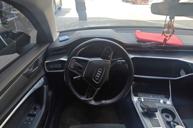 Used Audi A6 2022 Avant Futurist 45 TFSI Prestige Dynamic Edition Steering Wheel