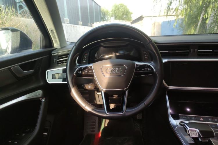 Used Audi A6 2022 Avant Futurist 45 TFSI Prestige Dynamic Edition Steering Wheel