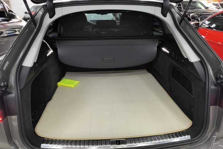 Used Audi A6 2022 Avant Futurist 40 TFSI Luxury Dynamic Model Trunk