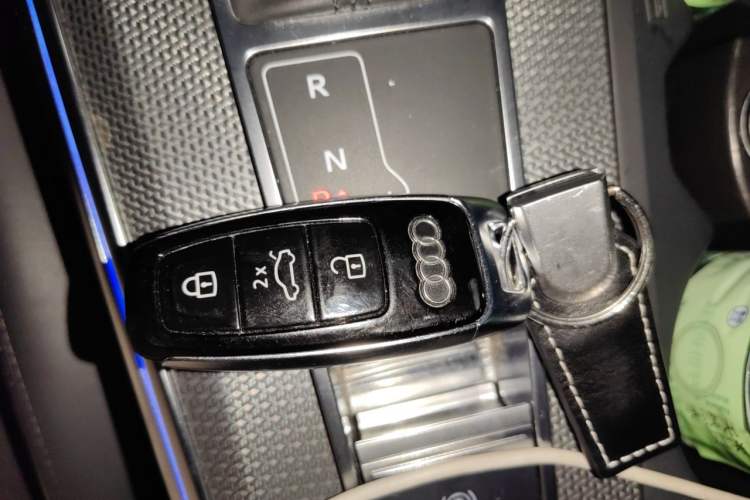 Used Audi A6 2022 allroad quattro 55 TFSI Snow Sports Edition Vehicle Key