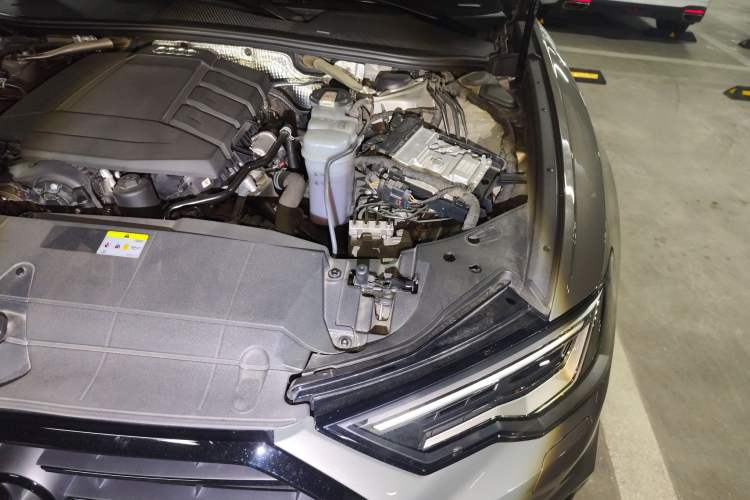 Used Audi A6 2022 Avant Futurist 45 TFSI Prestige Dynamic Edition Engine Bay Left