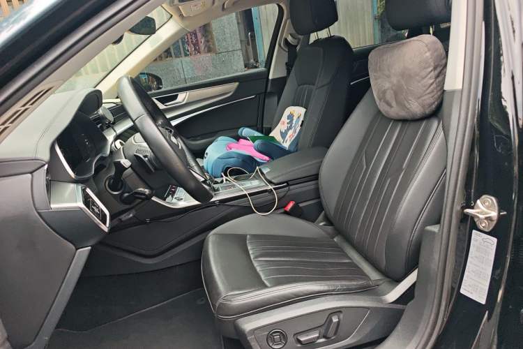 Used Audi A6 2022 allroad quattro Explorer 55 TFSI Prestige Off-Road Model Left Front Seat
