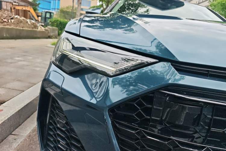 Used Audi A6 2022 allroad quattro Explorer 55 TFSI Prestige Off-Road Model Right Front Headlight