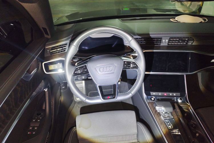 Used Audi A6 2022 Avant Futurist 45 TFSI Prestige Dynamic Edition Steering Wheel