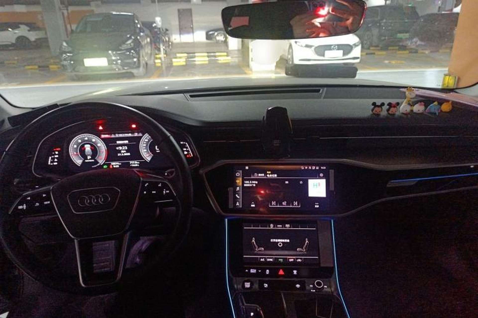 Used Audi A6 2022 Avant Futurist 45 TFSI Prestige Dynamic Edition Center Console