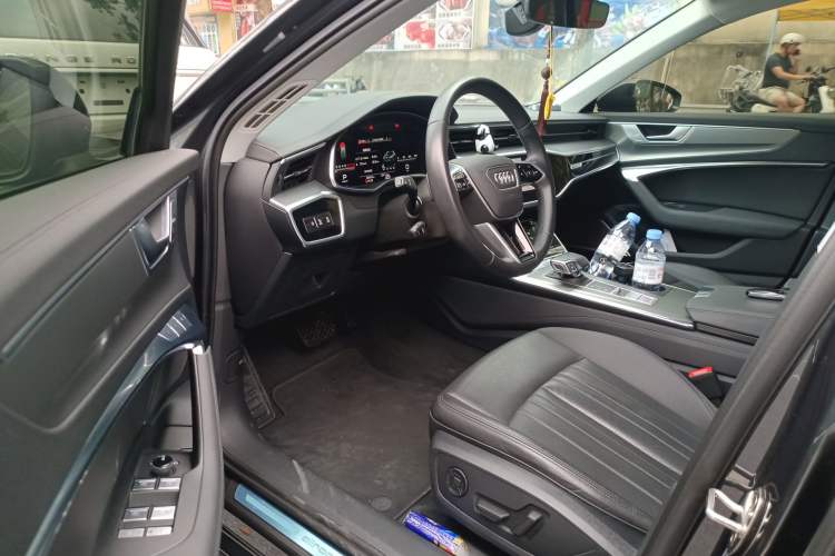 Used Audi A6 2022 allroad quattro Explorer 55 TFSI Prestige Off-Road Model Driver Seat