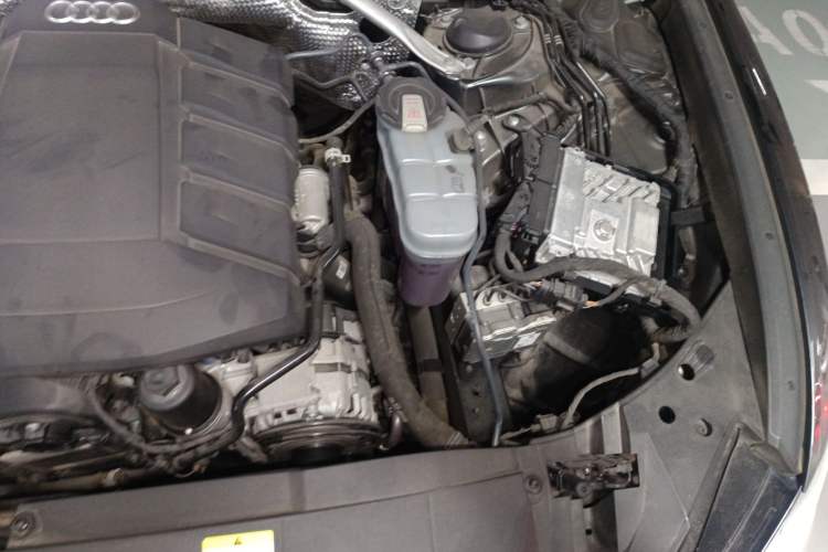 Used Audi A6 2022 Avant Futurist 45 TFSI Prestige Dynamic Edition Engine Bay Left