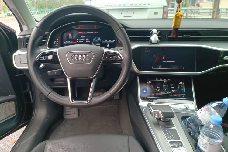 Used Audi A6 2022 allroad quattro Explorer 55 TFSI Prestige Off-Road Model Steering Wheel