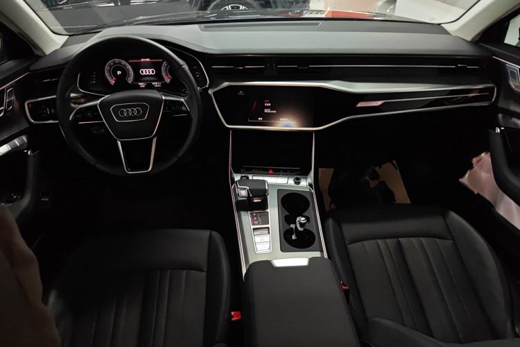 Used Audi A6 2023 allroad quattro 55 TFSI Explorer Edition Center Console