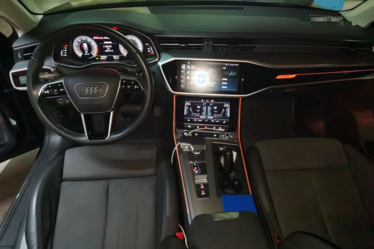 Used Audi A6 2023 Avant Futurist 45 TFSI Prestige Dynamic Edition Center Console
