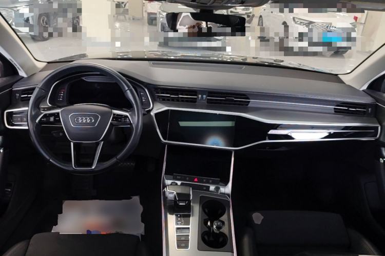 Used Audi A6 2023 Avant Futurist 45 TFSI Prestige Dynamic Edition Center Console