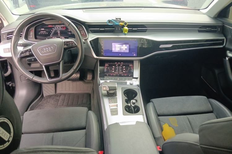 Used Audi A6 2023 Avant Futurist 45 TFSI Prestige Dynamic Edition Center Console