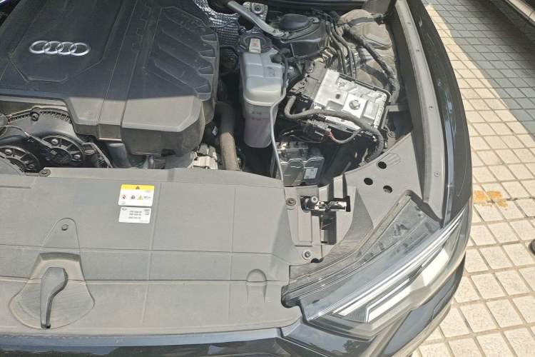 Used Audi A6 2023 Avant Futurist 45 TFSI Prestige Dynamic Edition Engine Bay Left