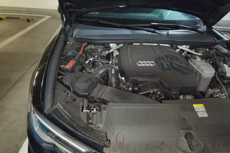 Used Audi A6 2023 Avant Futurist 45 TFSI Prestige Dynamic Edition Engine Bay Right