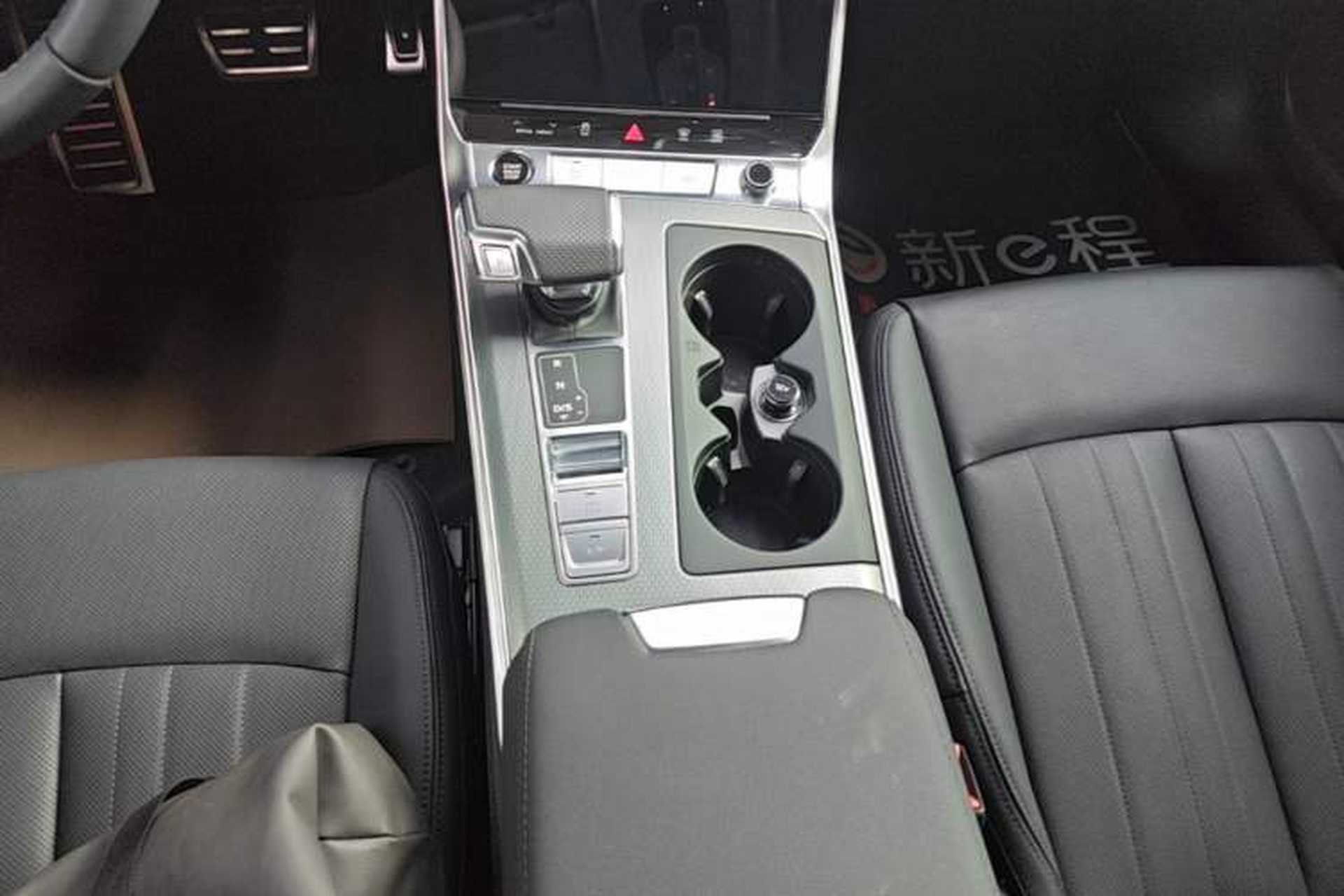 Used Audi A6 2023 allroad quattro 55 TFSI Prestige Off-Road Model Gear Lever