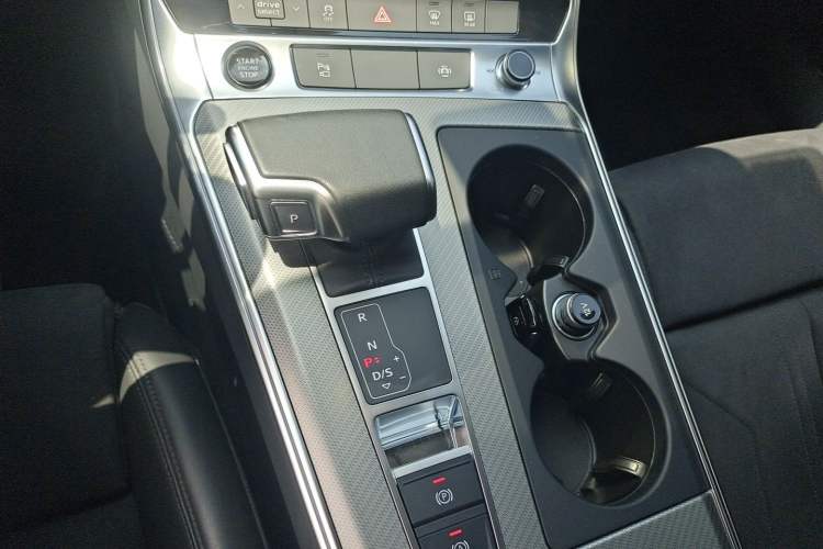 Used Audi A6 2023 Avant Futurist 45 TFSI Prestige Dynamic Edition Gear Lever