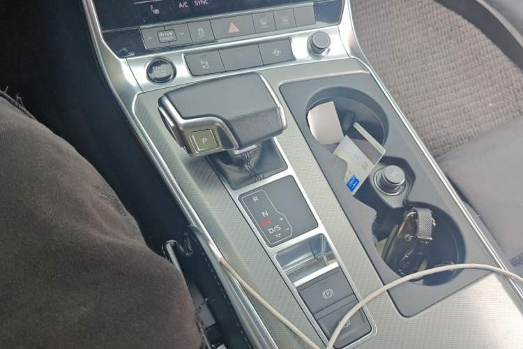 Used Audi A6 2023 Avant Futurist 45 TFSI Prestige Dynamic Edition Gear Lever