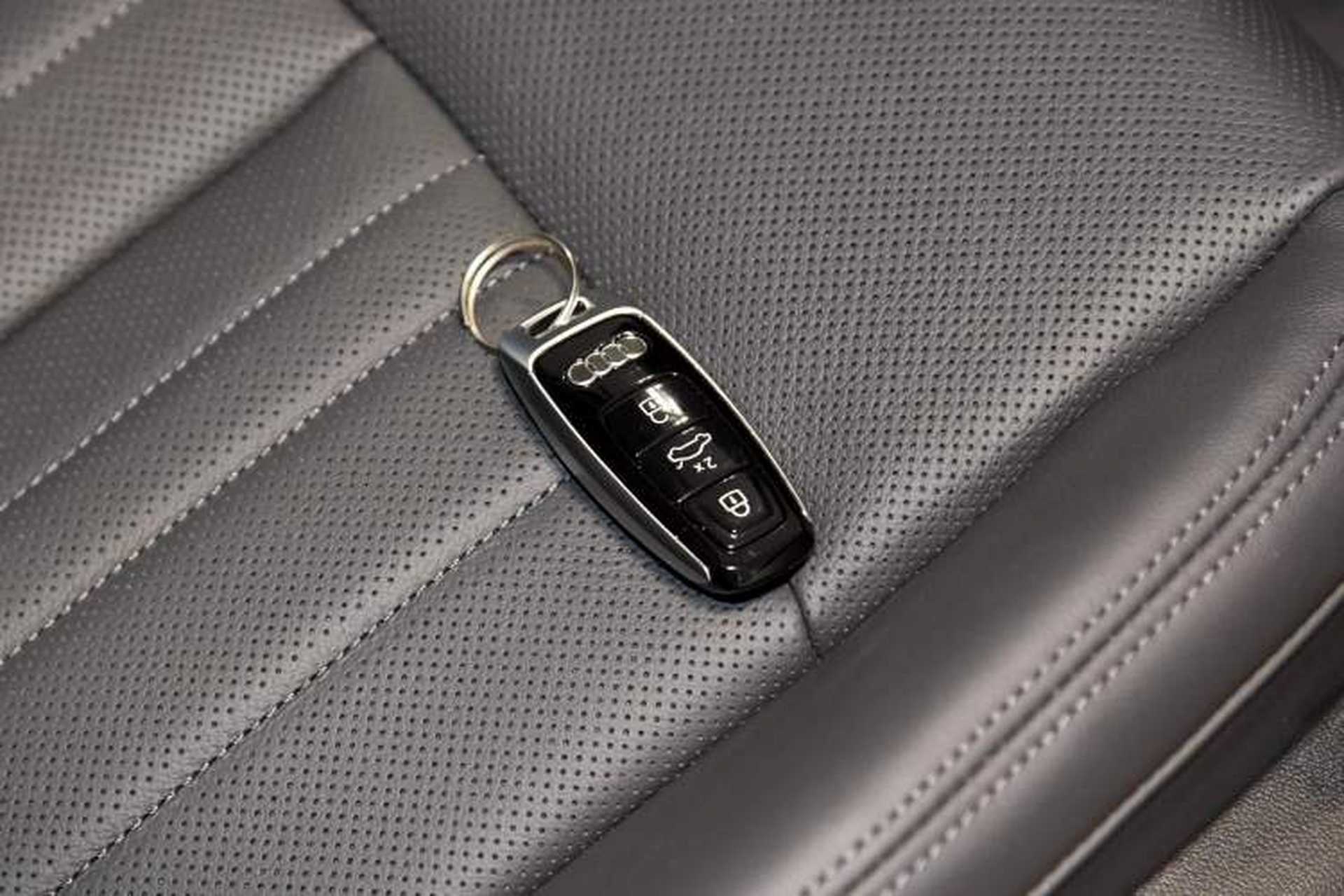 Used Audi A6 2023 allroad quattro 55 TFSI Prestige Off-Road Model Interior 1