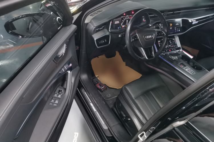 Used Audi A6 2023 allroad quattro 55 TFSI Prestige Off-Road Model Interior 3