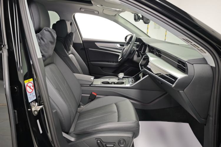 Used Audi A6 2023 allroad quattro 55 TFSI Explorer Edition Interior 8