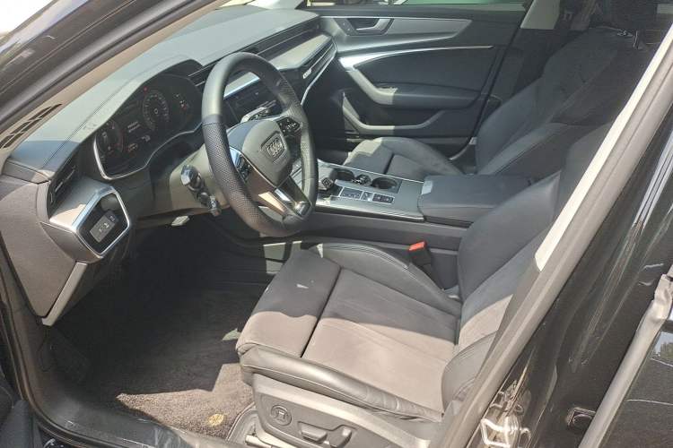 Used Audi A6 2023 Avant Futurist 45 TFSI Prestige Dynamic Edition Left Front Seat