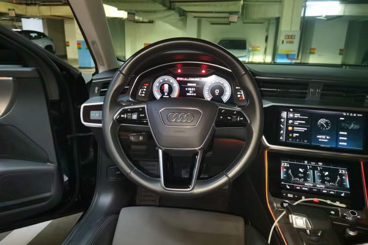 Used Audi A6 2023 Avant Futurist 45 TFSI Prestige Dynamic Edition Steering Wheel