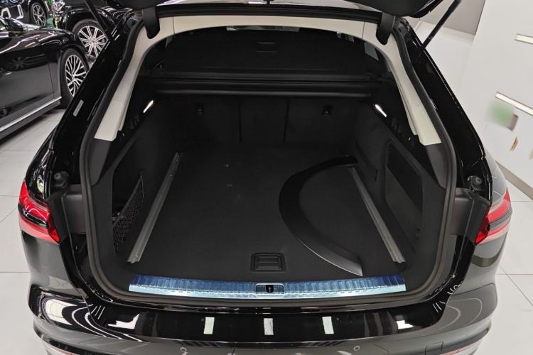 Used Audi A6 2023 allroad quattro 55 TFSI Explorer Edition Trunk