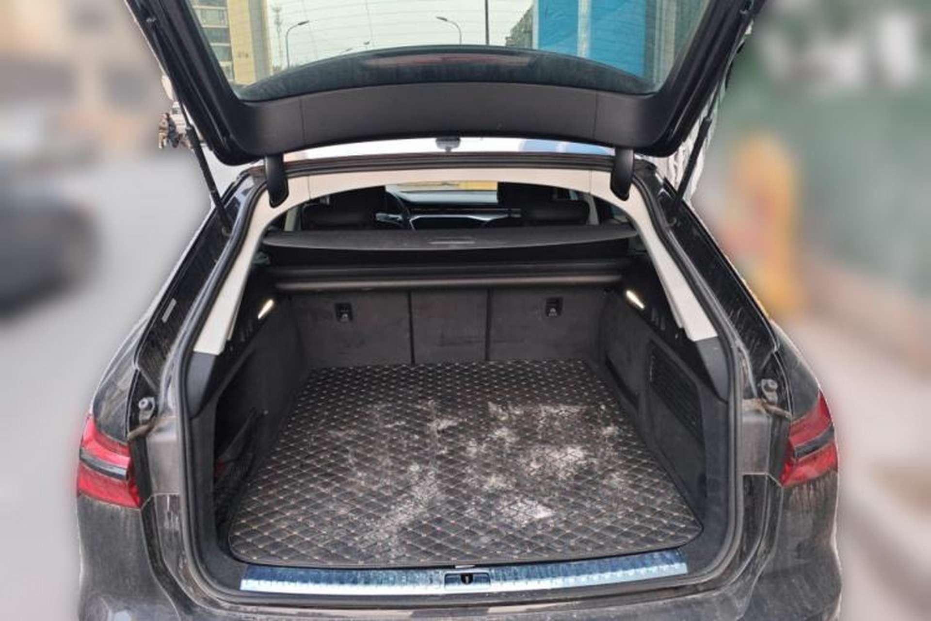 Used Audi A6 2023 allroad quattro 55 TFSI Prestige Off-Road Model Trunk