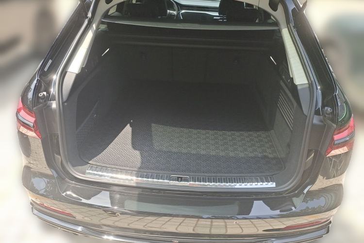 Used Audi A6 2023 Avant Futurist 45 TFSI Prestige Dynamic Edition Trunk