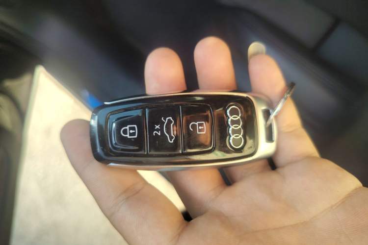 Used Audi A6 2023 Avant Futurist 45 TFSI Prestige Dynamic Edition Vehicle Key