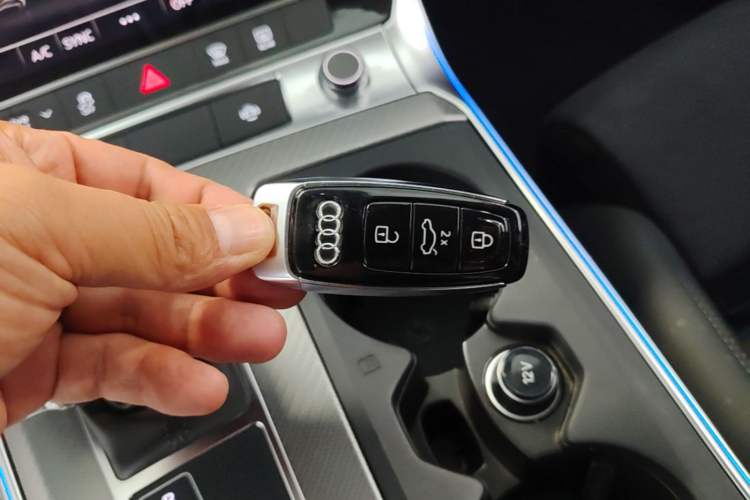 Used Audi A6 2023 Avant Futurist 45 TFSI Prestige Dynamic Edition Vehicle Key
