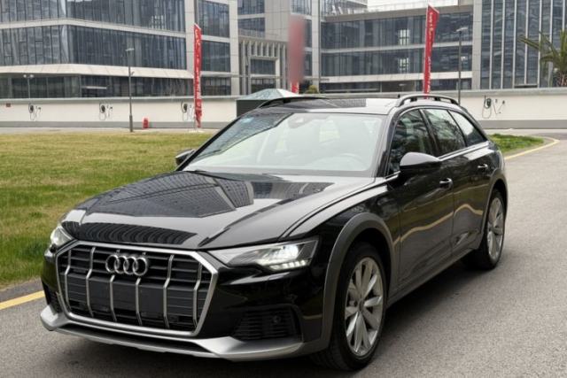 Used Audi A6 2023 allroad quattro 55 TFSI Prestige Off-Road Model