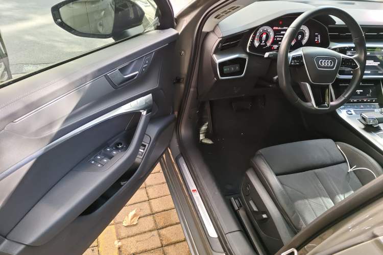 Used Audi A6 2023 Avant Futurist 45 TFSI Prestige Dynamic Edition Driver Seat