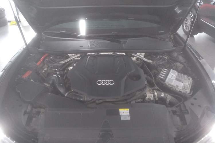 Used Audi A6 2023 allroad quattro 55 TFSI Prestige Off-Road Model Engine Bay