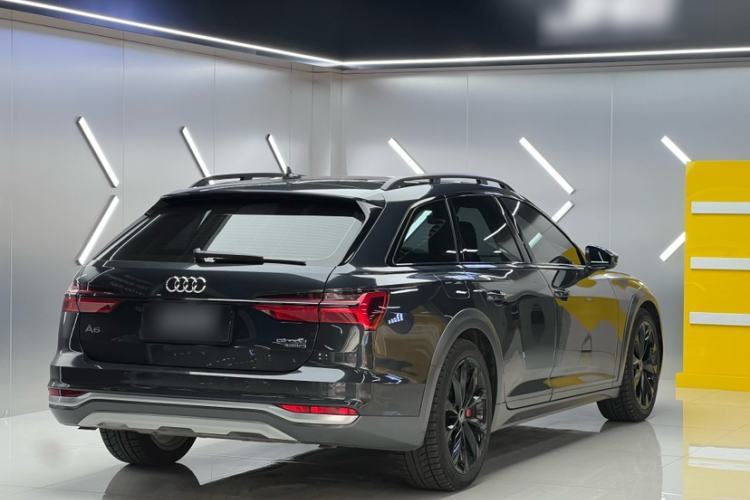 Used Audi A6 2023 allroad quattro 55 TFSI Prestige Off-Road Model Exterior 5