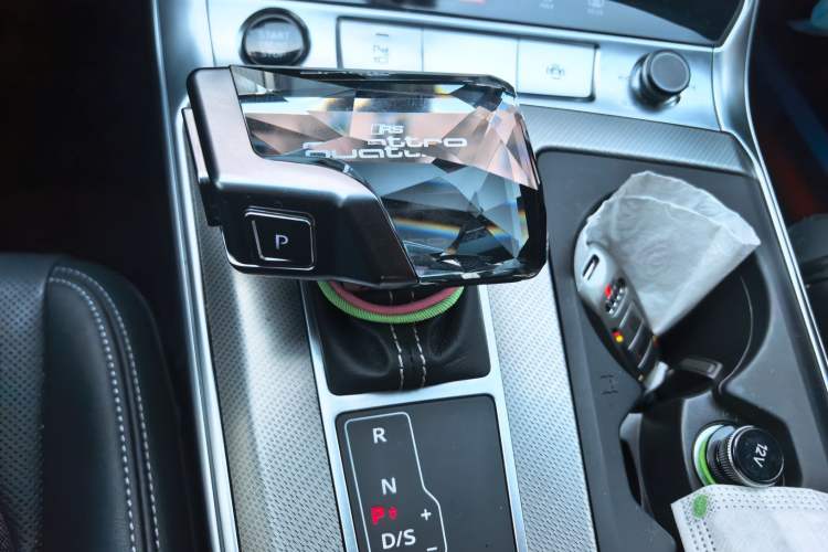 Used Audi A6 2023 allroad quattro 55 TFSI Prestige Off-Road Model Gear Lever