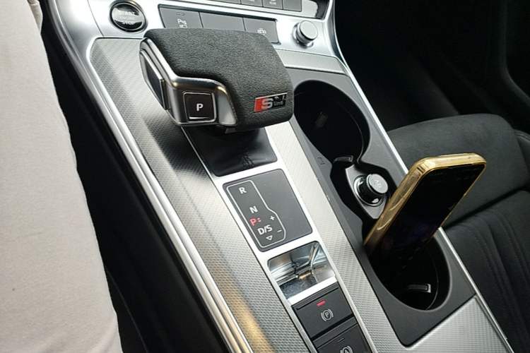 Used Audi A6 2023 Avant Futurist 45 TFSI Prestige Dynamic Edition Gear Lever