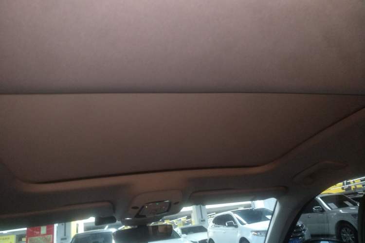 Used Audi A6 2023 allroad quattro 55 TFSI Prestige Off-Road Model Headliner