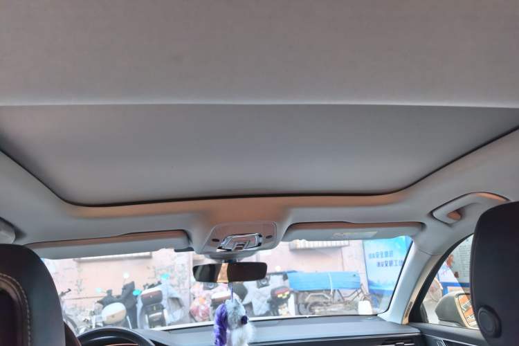 Used Audi A6 2023 allroad quattro 55 TFSI Prestige Off-Road Model Headliner