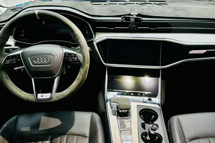 Used Audi A6 2023 allroad quattro 55 TFSI Prestige Off-Road Model Interior 2