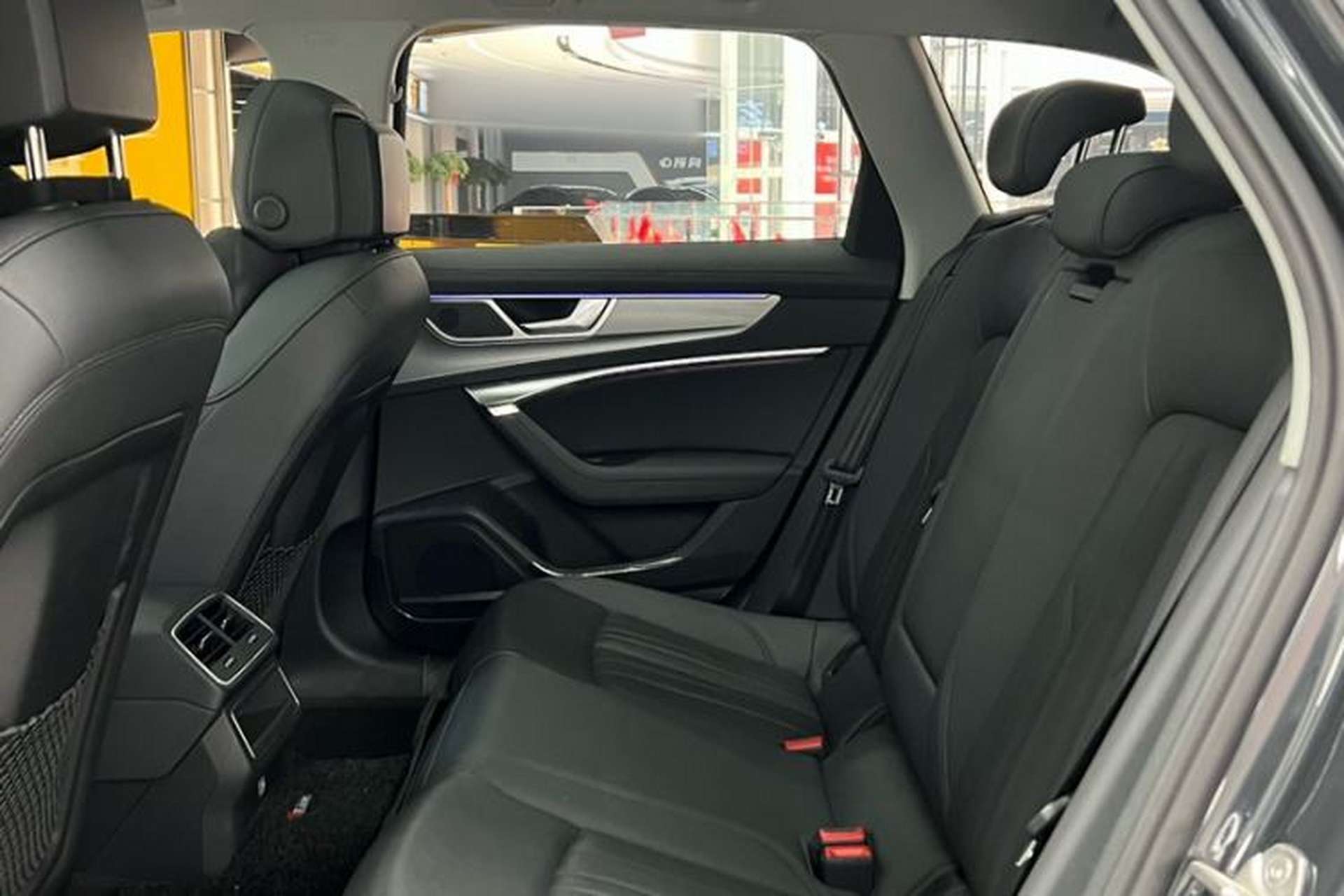 Used Audi A6 2023 allroad quattro 55 TFSI Prestige Off-Road Model Interior 3