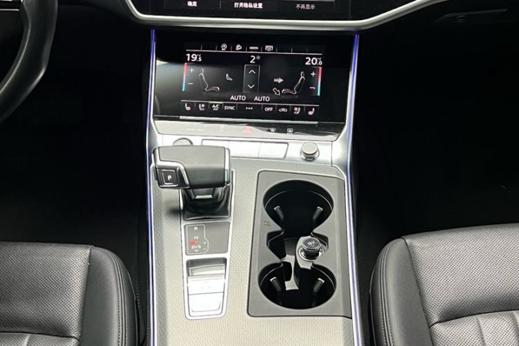 Used Audi A6 2023 allroad quattro 55 TFSI Prestige Off-Road Model Interior 4