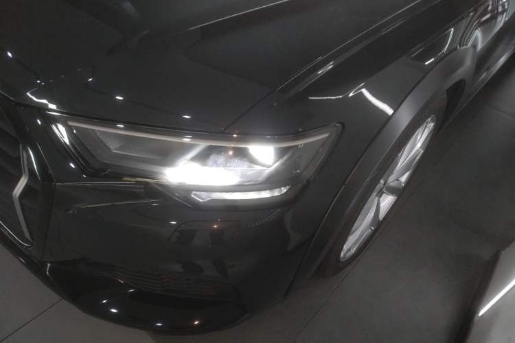 Used Audi A6 2023 allroad quattro 55 TFSI Prestige Off-Road Model Left Front Headlight