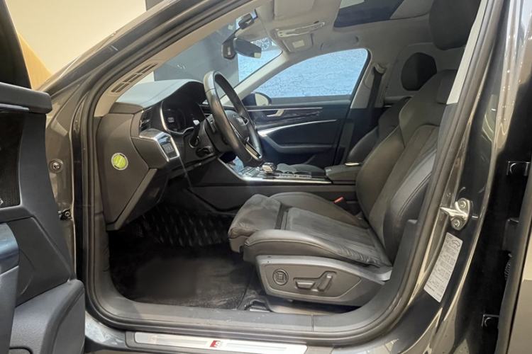 Used Audi A6 2023 Avant Futurist 45 TFSI Prestige Dynamic Edition Left Front Seat