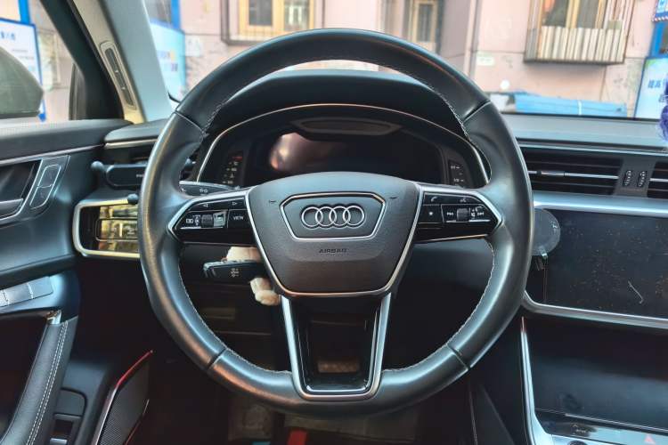 Used Audi A6 2023 allroad quattro 55 TFSI Prestige Off-Road Model Steering Wheel